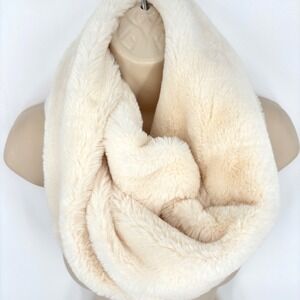 American Eagle Faux Fur Infinity Loop Scarf Cream Ivory One Size